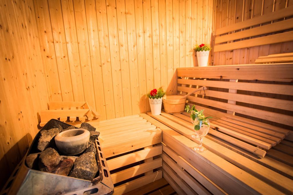 ماليا Frixos Hotel المظهر الخارجي الصورة