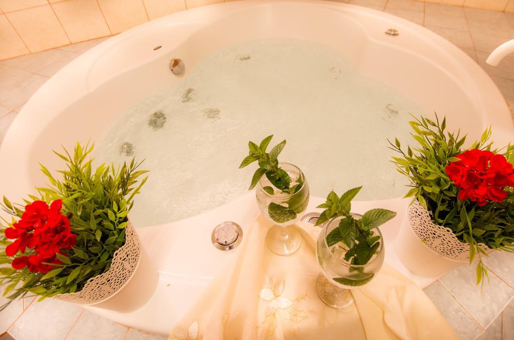 ماليا Frixos Hotel المظهر الخارجي الصورة